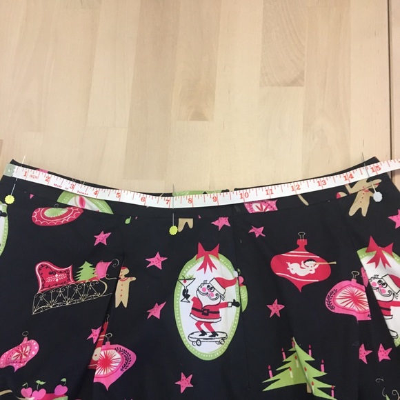 Fun Christmas print skirt - Picture 5 of 6